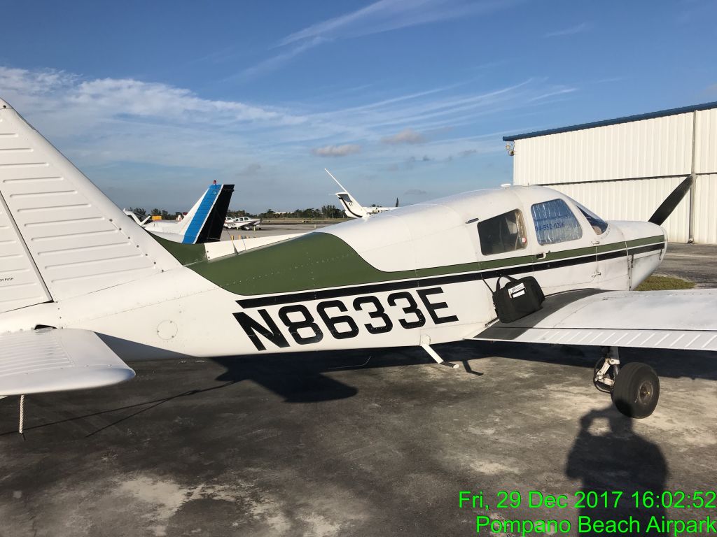 Piper Cherokee (N8633E)