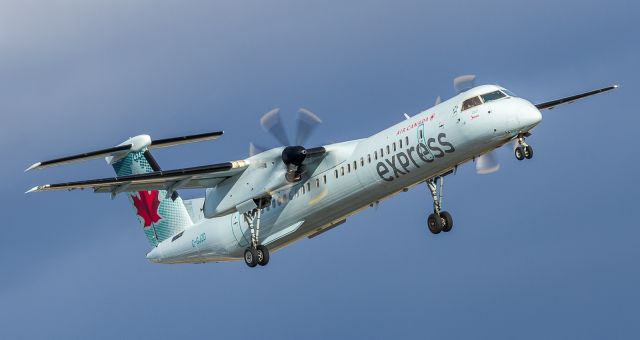 de Havilland Dash 8-400 (C-GJZD)