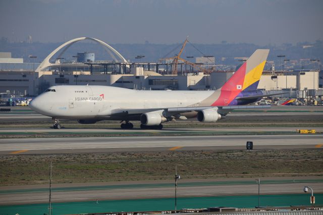 Boeing 747-400 (HL7413)