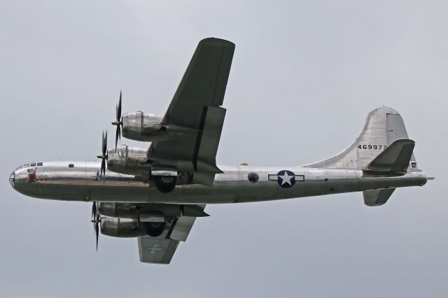 Boeing B-29 Superfortress (N69972) - Doc after departing RWY 24R on 1 Jun 2018.