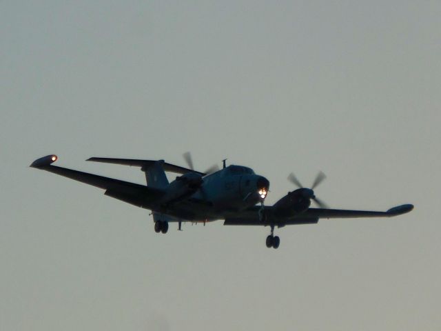 Beechcraft Super King Air 200 (825)