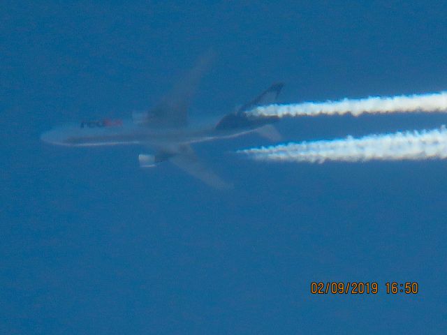 Boeing MD-11 (N598FE)