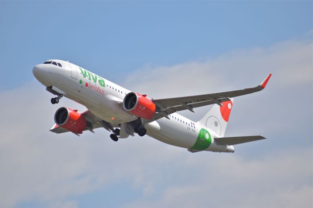 Airbus A320 (XA-VIH) - Airbus A320-271N XA-VIH MSN 8867 of VivaAerobus on departure from Mexico City International Airport (08/2019).