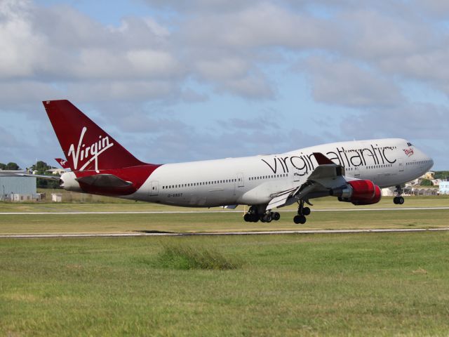 Boeing 747-400 (G-VAST)