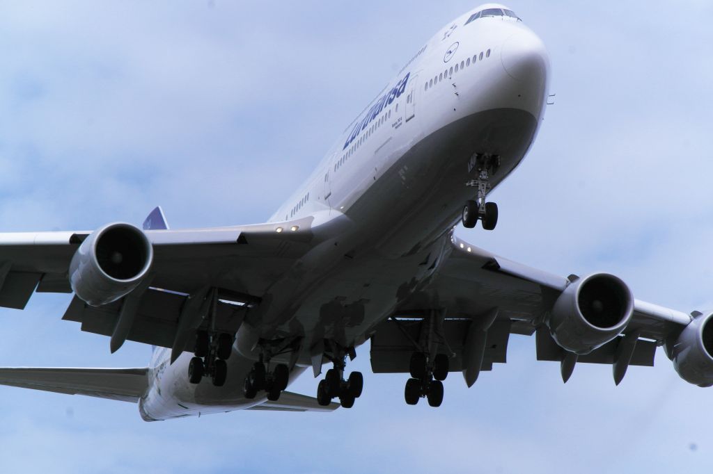 BOEING 747-8 (D-ABYJ)