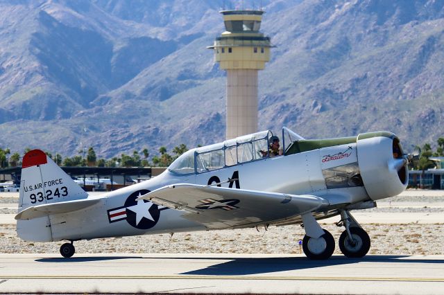 North American T-6 Texan (N7813C)