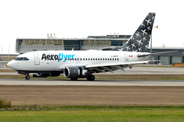 BOEING 737-600 (C-GKFP)