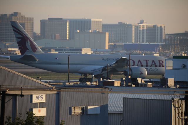 Boeing 777-200 (A7-BFN)