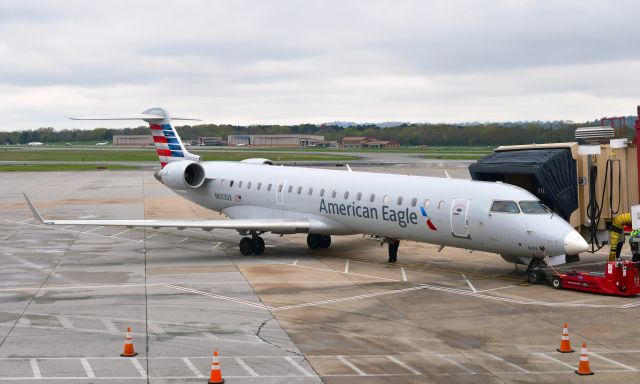 Canadair Regional Jet CRJ-700 (N603QX) - American Eagle Bombardier CRJ-701ER N603QX in Chattanooga