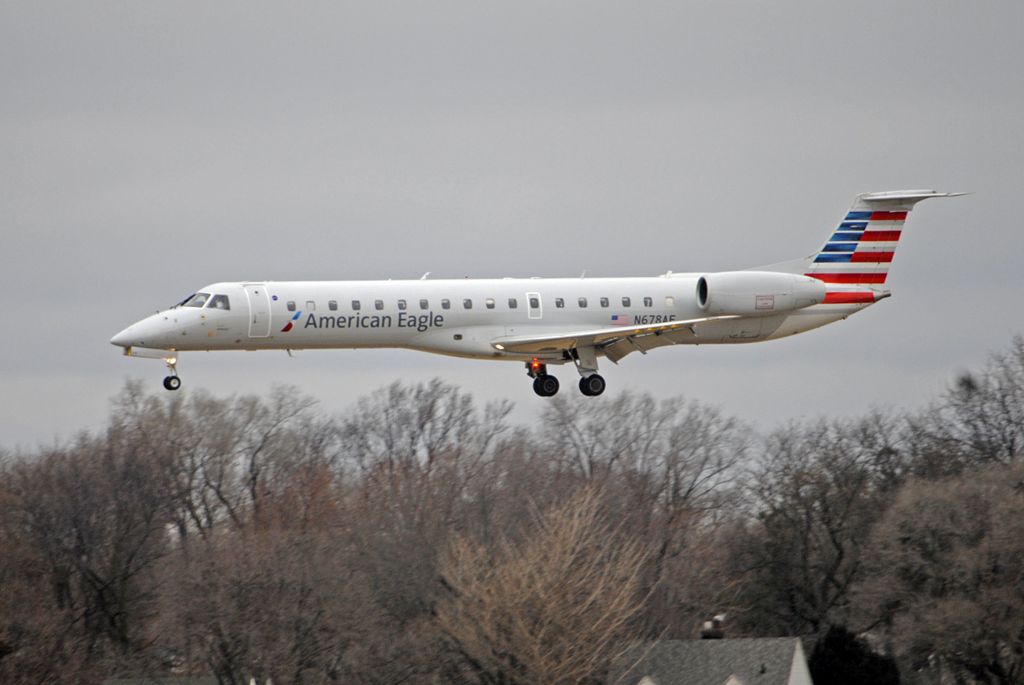 Embraer ERJ-145 (N678AE) - Arriving from Chicago O'hare 12/29/2019.