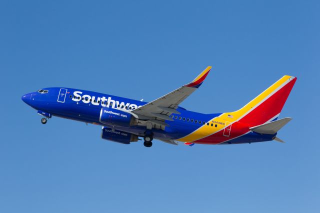 Boeing 737-700 (N44WN) - Southwest B737 departing Reno-Tahoe International Airport RWY 16L.