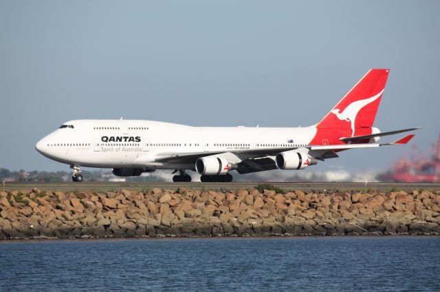 Boeing 747-400 (VH-OEH)