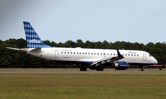 Embraer ERJ-190 (N273JB)