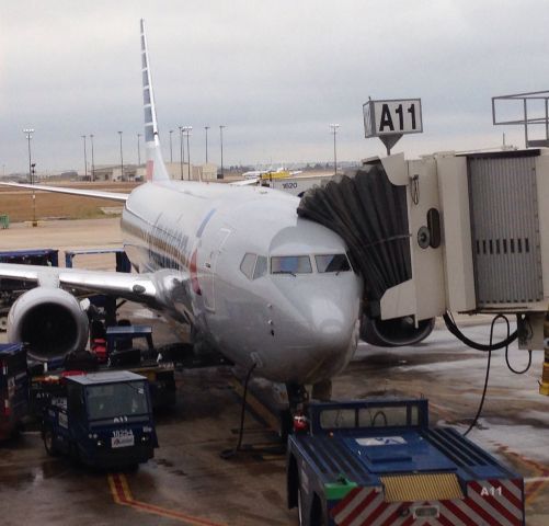 Boeing 737-800 — - Flying to KTPA for thanksgiving 2013