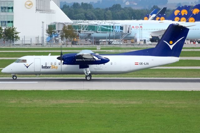 de Havilland Dash 8-300 (OE-LIA)