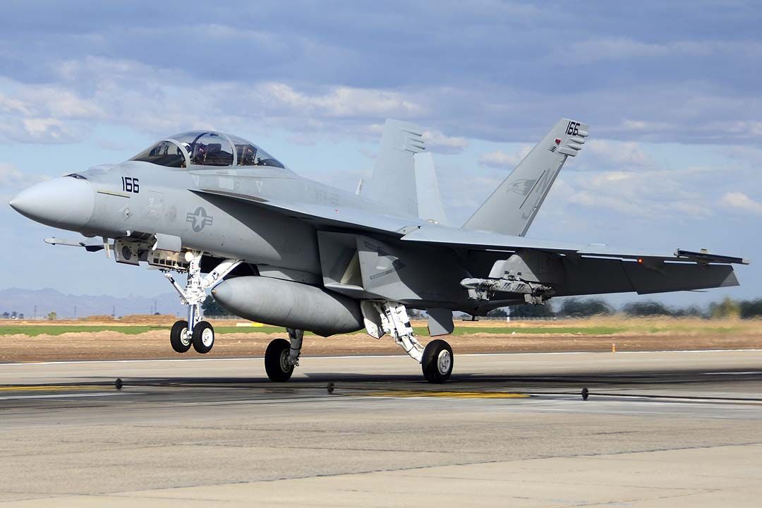 McDonnell Douglas FA-18 Hornet (16-6976) - McDonnell Douglas F/A-18F Hornet BuNo 166976 #166 of VFA-122 Flying Eagles at NAF el Centro on February 16, 2012.