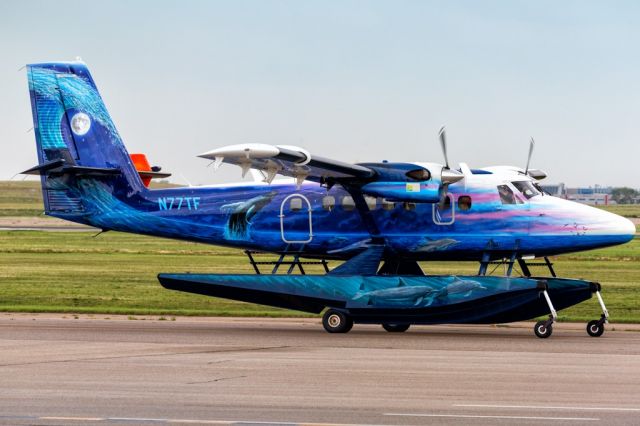 De Havilland Canada Twin Otter (N77TF)