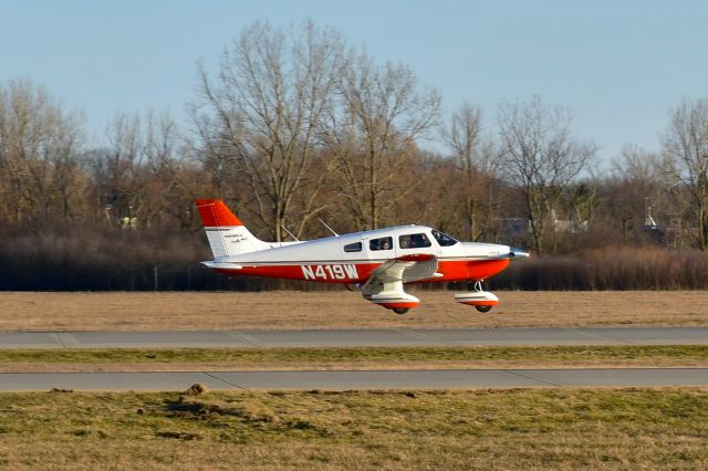 Piper Cherokee (N419W) - Piper PA-28-181 N419W in Ann Arbor 