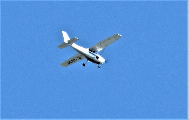 C-GZBF — - C-GZBF Cessna Skyhawk 172N Cargair Ltee en vol au dessus de Lavaltrie QC. le 01-07-2021 à 10:33
