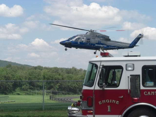 Sikorsky S-76 (N72EH)