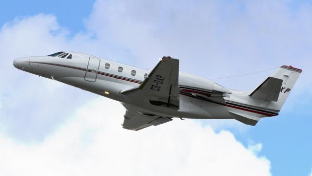 Learjet 60 (CS-DXP)