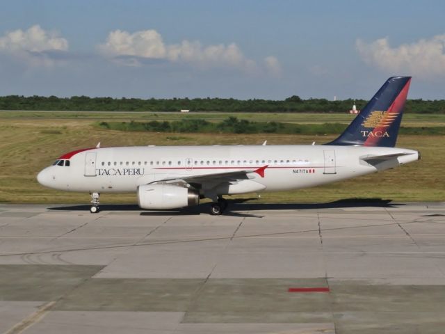 Airbus A319 (N471TA) - Just arriving from Lima, very long flight for this aircraft!