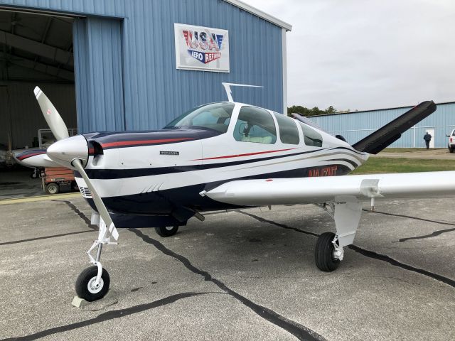 Beechcraft 35 Bonanza (N947MT)