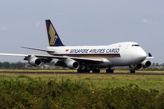 Boeing 747-400 (9V-SFK)