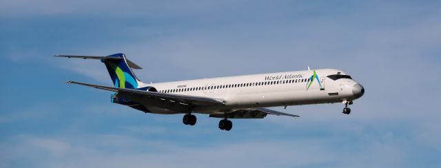 McDonnell Douglas MD-83 (N802WA) - World Atlantic Airlines - Built in 1990 by McDonnell Douglas. On approach at KBUR Airport.