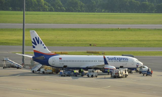 Boeing 737-800 (TC-SED) - SunExpress Boeing 737-8CX(WL) TC-SED in Vienna 