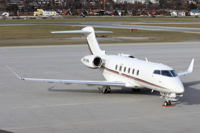 Canadair Challenger 350 (CS-CHA)