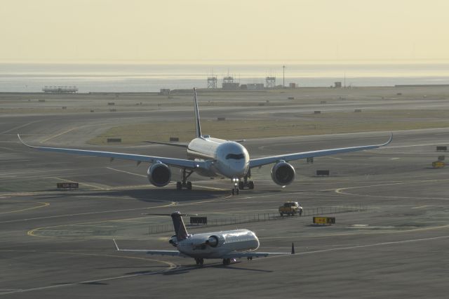 Airbus A350-900 (9V-SMF) - The first A350 at SFO and it just happens to be Airbuss 10,000 plane!!