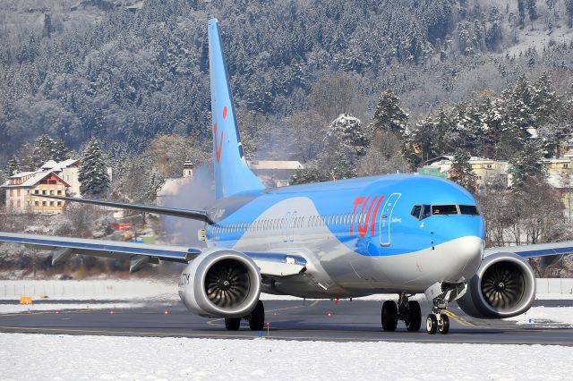 Boeing 737 MAX 8 (G-TUOD)