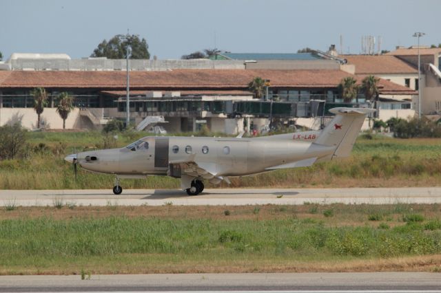 Socata TBM-700 (LX-LAB)