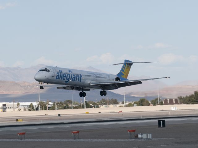 McDonnell Douglas MD-83 (N877GA) - 3/22/2014