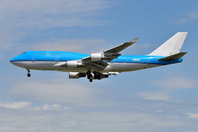 PH-BFS — - KLM FLT 747. Ferrying AMS-ORD(CUSTOMS-CREW REST) arriving 28-C on 05-25-20. Ferried out next day to MHV for storage and scrapping