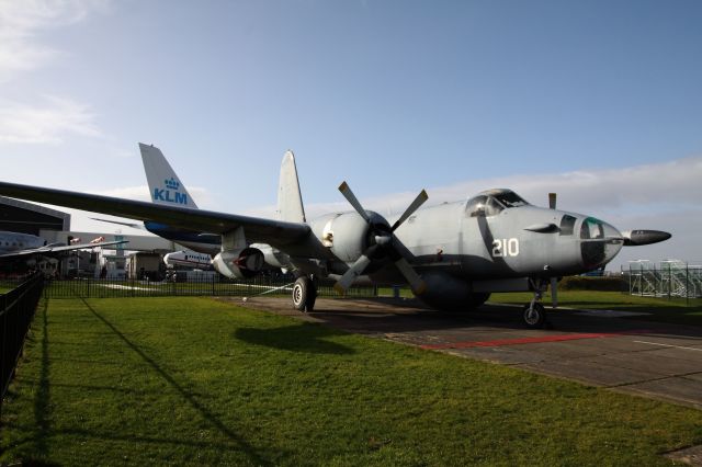 Lockheed P-2 Neptune —