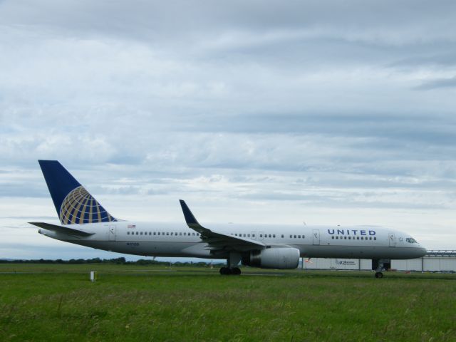 Boeing 757-200 (N17139)