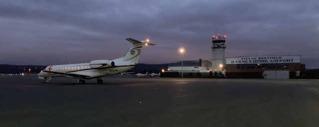 Embraer ERJ-135 (N926FM)