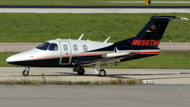 Eclipse 500 (N666TM) - New paint.