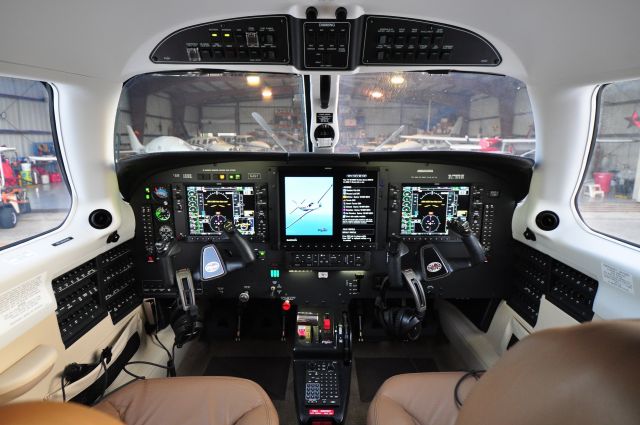 Piper Malibu Mirage (N4NY) - N4NY panel