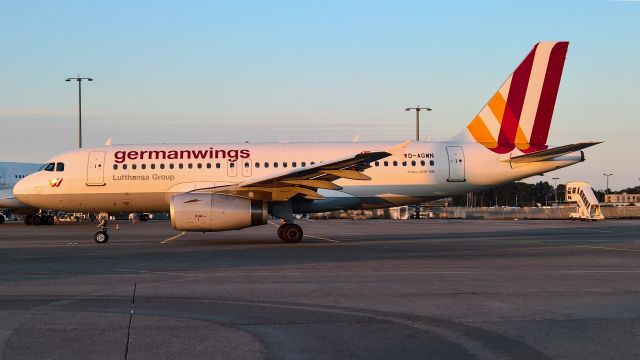 Airbus A319 (D-AGWN)