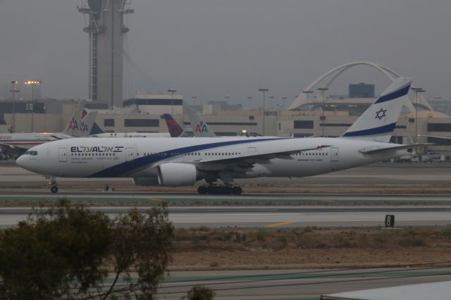 Boeing 777-200 (4X-ECE) - LANDED