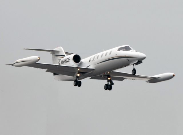 Learjet 35 (N618CF)