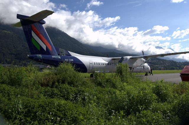 de Havilland Dash 8-400 (HA-LQB) - Stored at Innsbruck