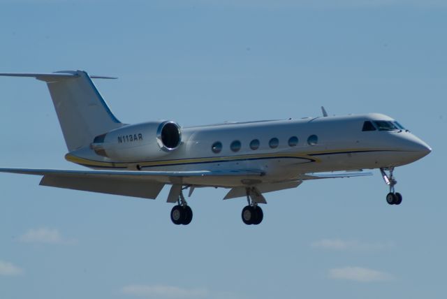 Gulfstream Aerospace Gulfstream IV (N113AR) - incoming r29