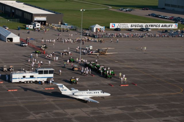 CSOA — - Cessna Special Olympics Airlift 2010 - http://flightaware.com/airlift/ - Airlift and Athletes arriving in Lincoln, Nebrasks on July 17, 2010.  Photos Courtesy Cessna Aircraft Company