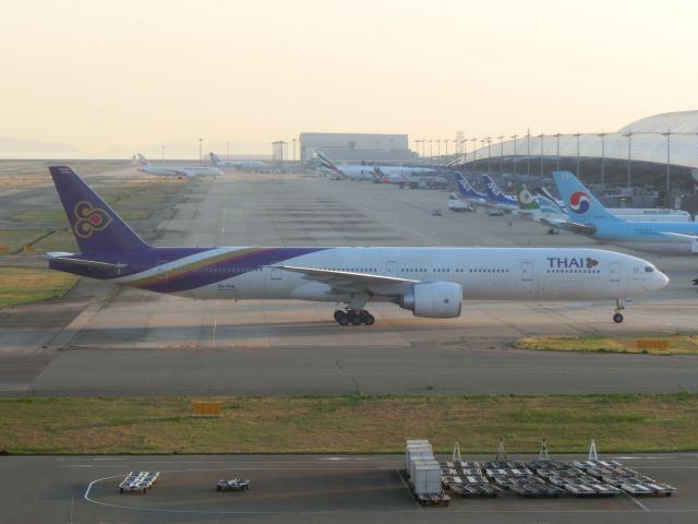 Boeing 777-200 (HS-TKQ) - タイのB777をget(^o^)／