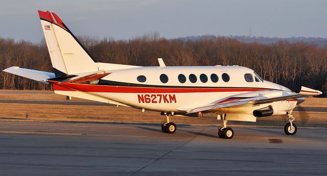 Beechcraft King Air 100 (N627KM)