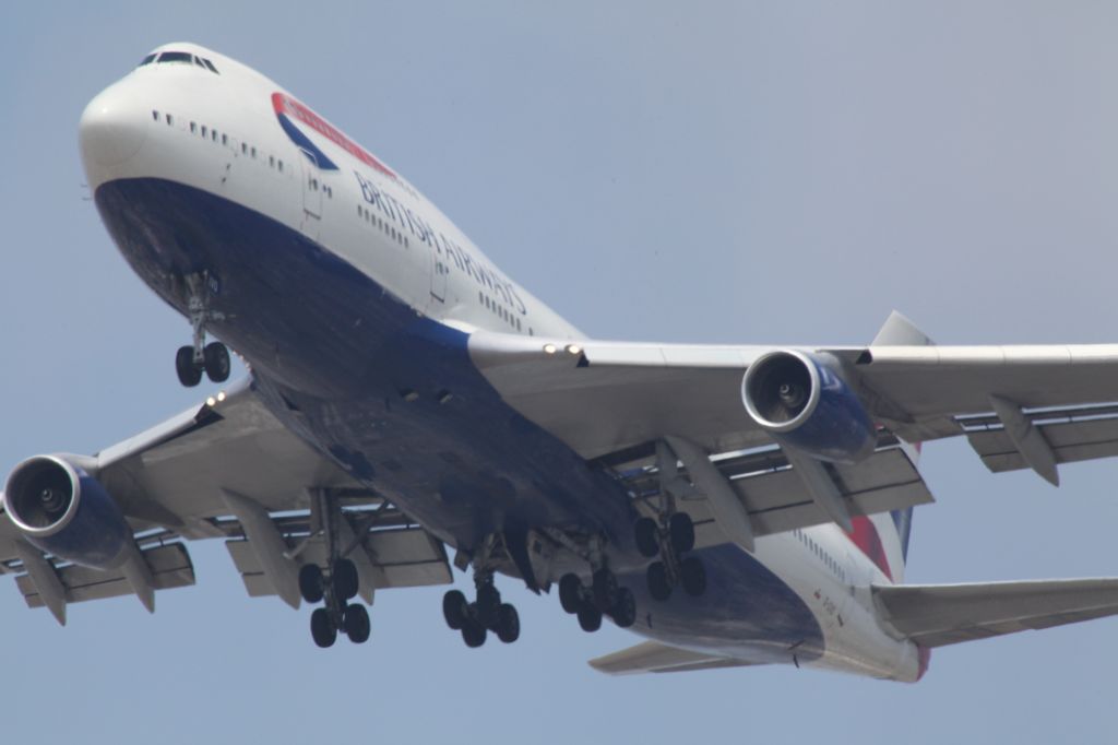 Boeing 747-400 (G-CIVO) - ON FINAL